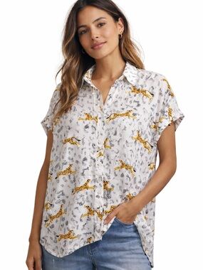 Jane + Delancey Cheetah Print Blouse Size L NWT Safari Chic Top